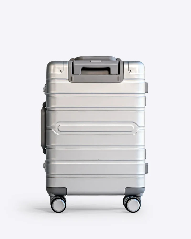 NOBL Carry-on : Aluminum view 4